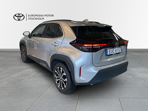 Toyota Yaris Cross 2 of 15