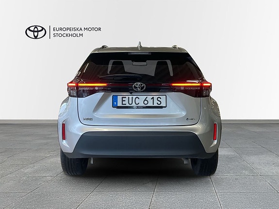 Toyota Yaris Cross 4 of 15