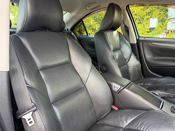 Volvo S60 13 of 18