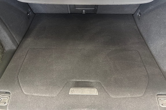 Volvo V60 13 of 21