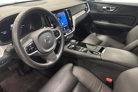 Volvo V60 8 of 21