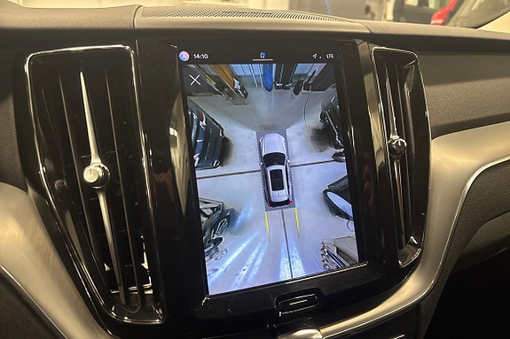 Volvo XC60 16 of 20