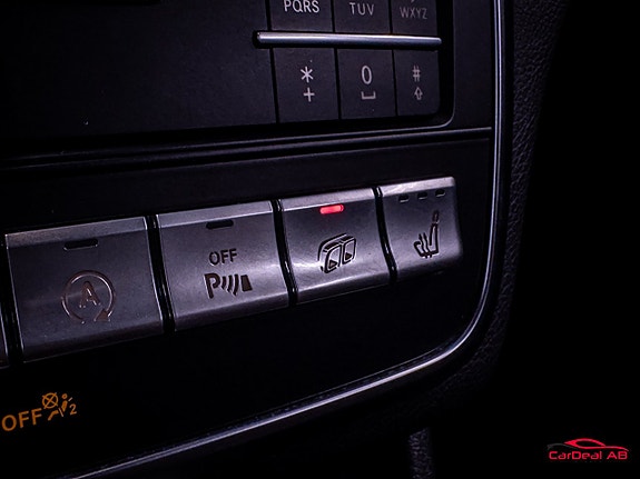 Mercedes-Benz CLA45 25 of 30