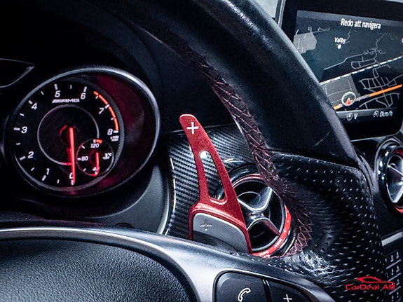 Mercedes-Benz CLA45 22 of 30