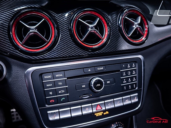 Mercedes-Benz CLA45 24 of 30