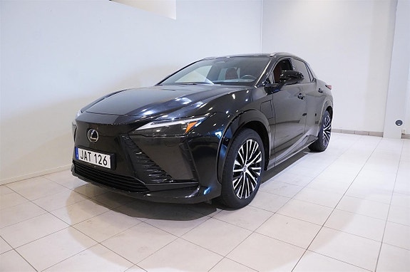Lexus RZ450e 2 of 21