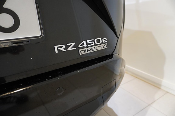 Lexus RZ450e 7 of 21