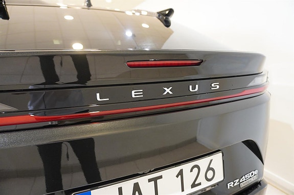 Lexus RZ450e 8 of 21