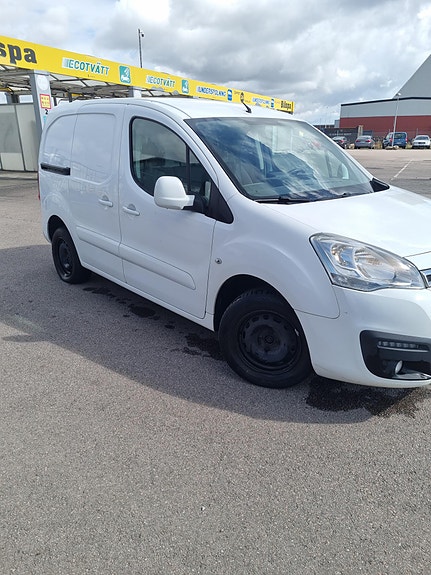 Citroen Berlingo 8 of 24