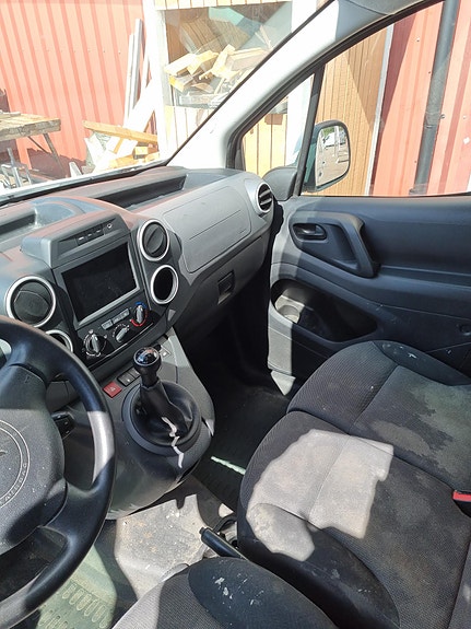 Citroen Berlingo 11 of 24