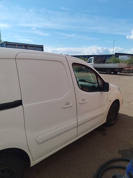Citroen Berlingo 24 of 24