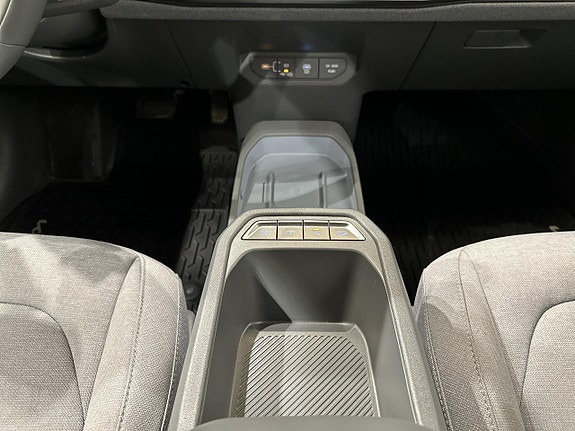 Kia EV3 12 of 17