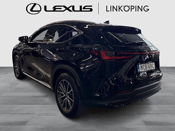 Lexus NX350h 2 of 14