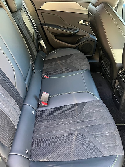 Peugeot 308 13 of 17