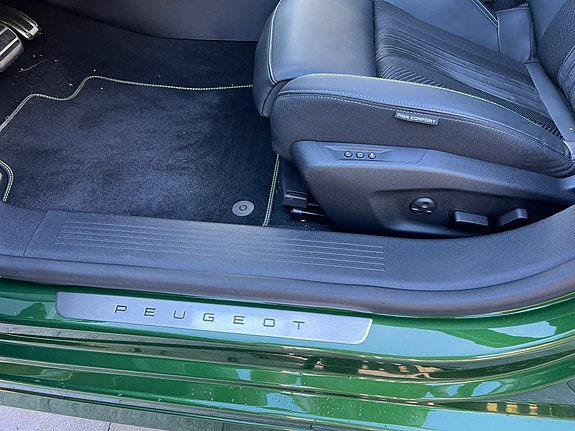 Peugeot 308 15 of 17