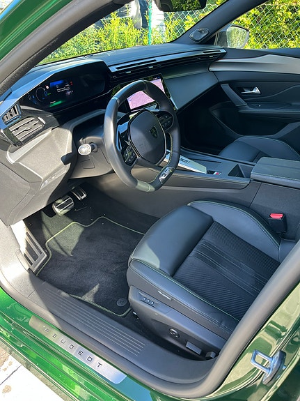 Peugeot 308 14 of 17