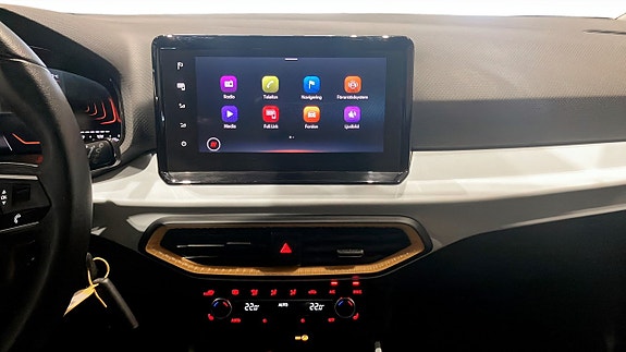 Seat Arona 9 of 12