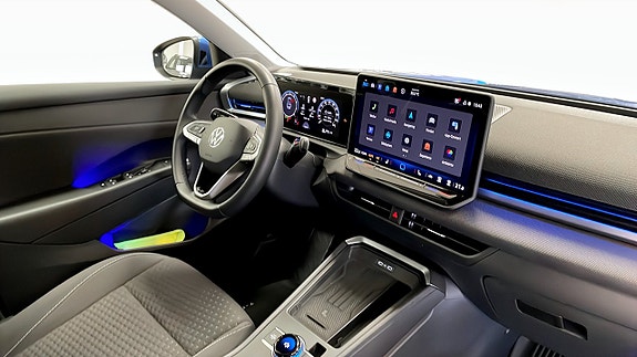 Volkswagen T-Roc 11 of 13