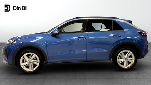 Volkswagen T-Roc 2 of 13