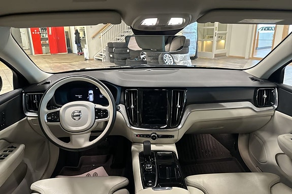 Volvo V60 18 of 22