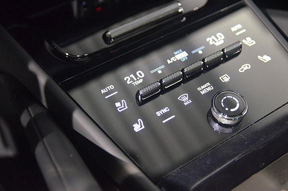 Porsche Cayenne 18 of 21