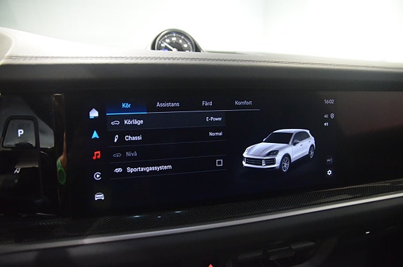 Porsche Cayenne 16 of 21