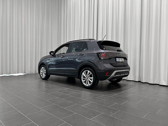 Volkswagen T-Cross 3 of 14