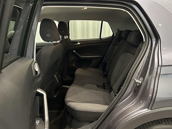 Volkswagen T-Cross 7 of 14