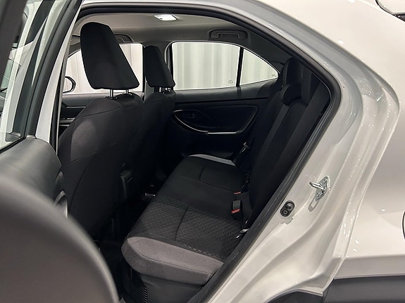 Toyota Yaris Cross 8 of 16