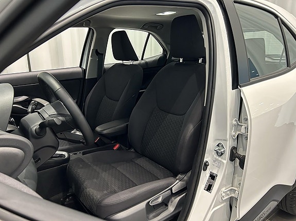 Toyota Yaris Cross 6 of 16