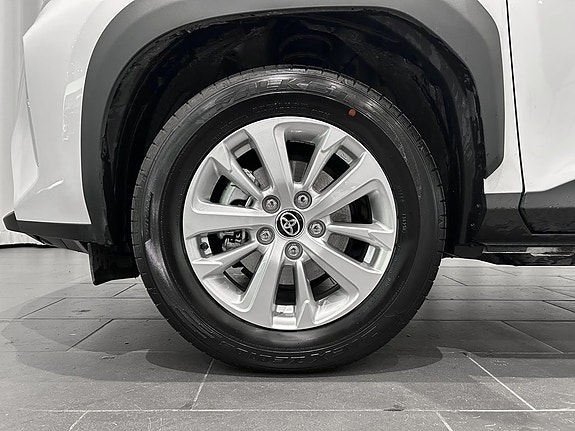 Toyota Yaris Cross 5 of 16