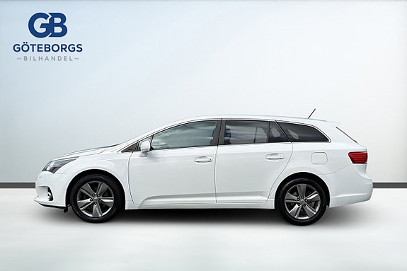 Toyota Avensis 3 of 17