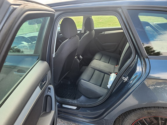 Audi A4 8 of 11