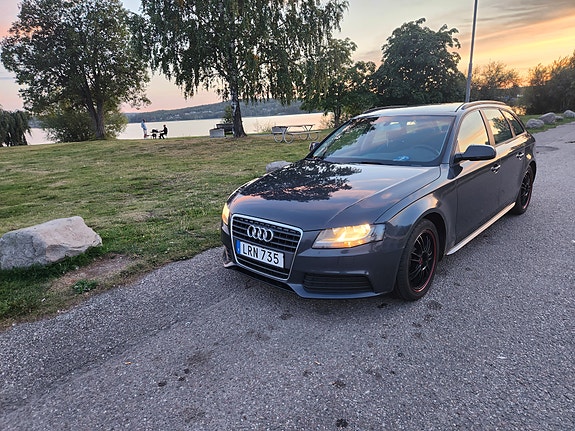 Audi A4 5 of 11