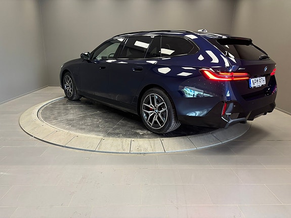 BMW 530e 3 of 25