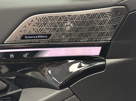 BMW 530e 18 of 25