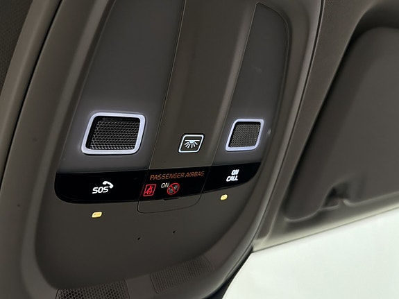 Volvo XC60 25 of 29