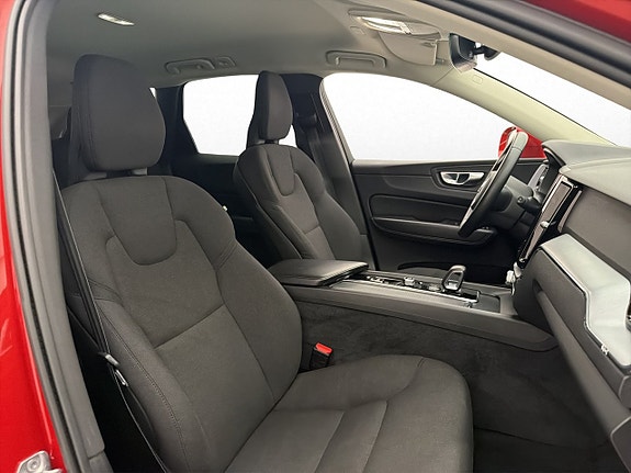 Volvo XC60 13 of 29