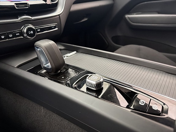 Volvo XC60 24 of 29