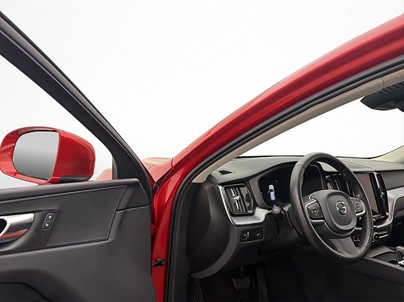 Volvo XC60 10 of 29