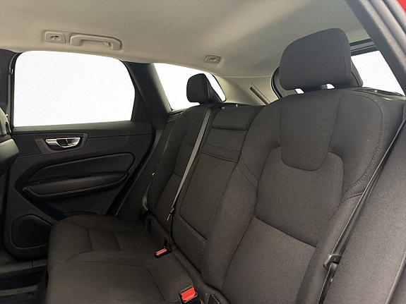 Volvo XC60 17 of 29