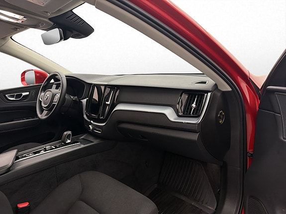 Volvo XC60 14 of 29