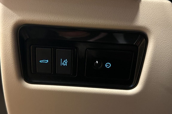 Jaguar XF 24 of 25