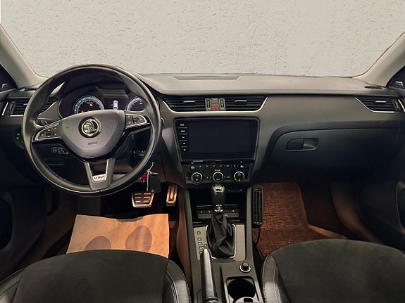 Skoda Octavia Scout 4 of 7
