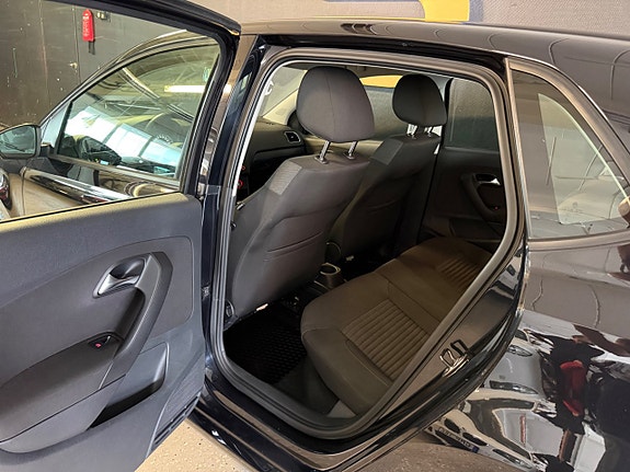 Volkswagen Polo 12 of 20