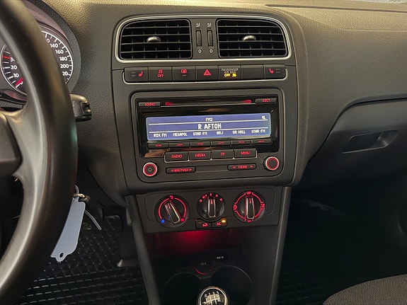 Volkswagen Polo 17 of 20
