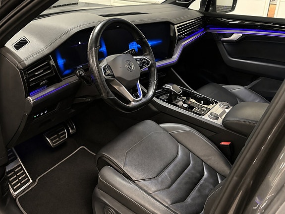 Volkswagen Touareg 6 of 14