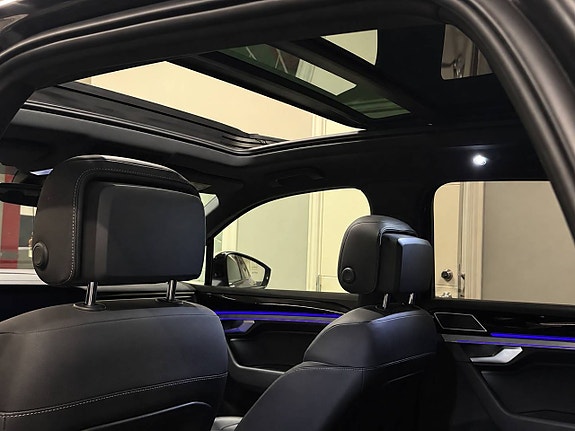 Volkswagen Touareg 10 of 14