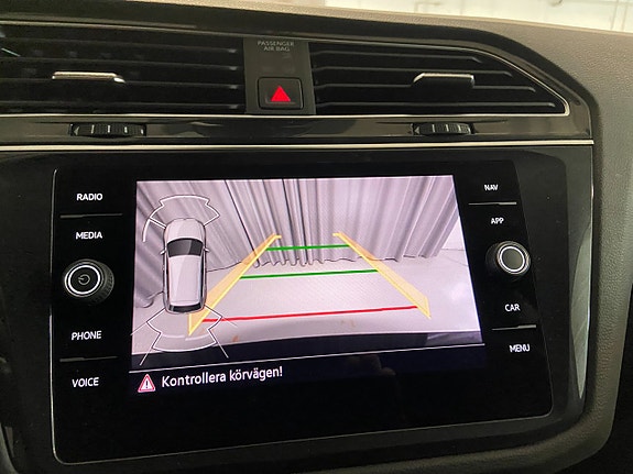 Volkswagen Tiguan 17 of 22