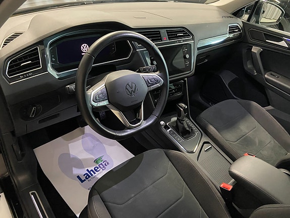 Volkswagen Tiguan 8 of 22